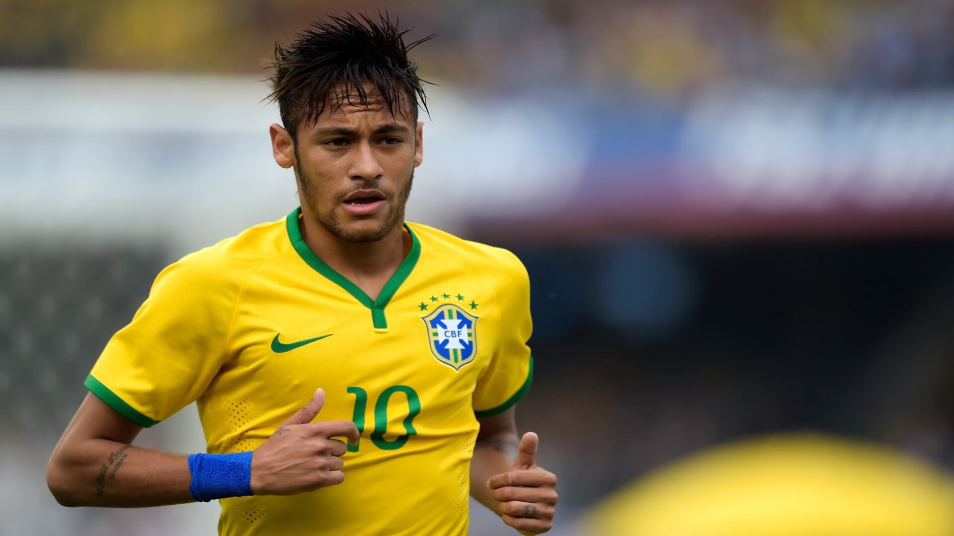 姆巴佩用欧冠王座试炼战暴打莱比锡！1.8亿身价？他定义的已是金球标准